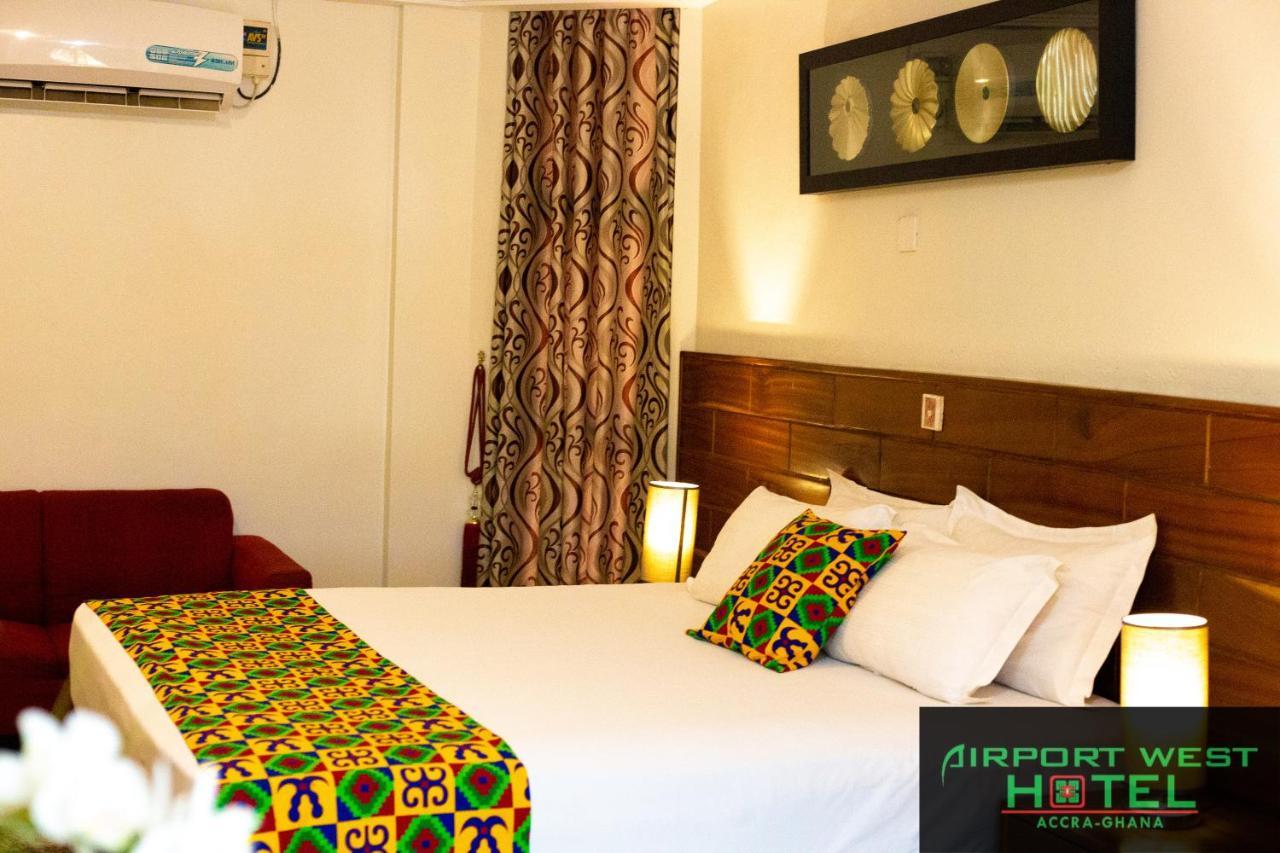 Airport West Hotel Accra Esterno foto