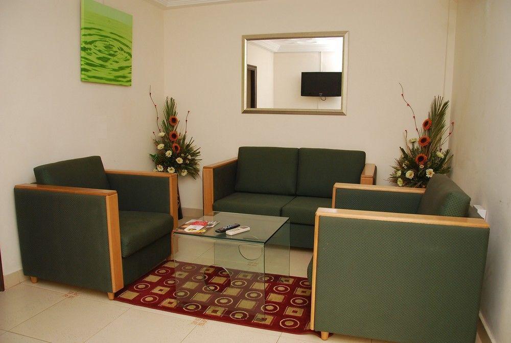 Airport West Hotel Accra Esterno foto